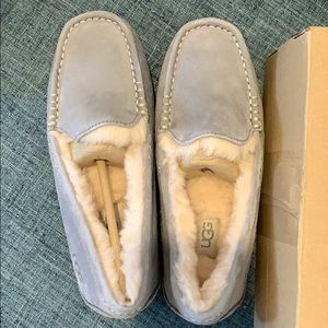 Ugg Slippers-NEVER WORN